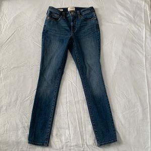 Universal Thread High Rise Skinny Jeans Size 2